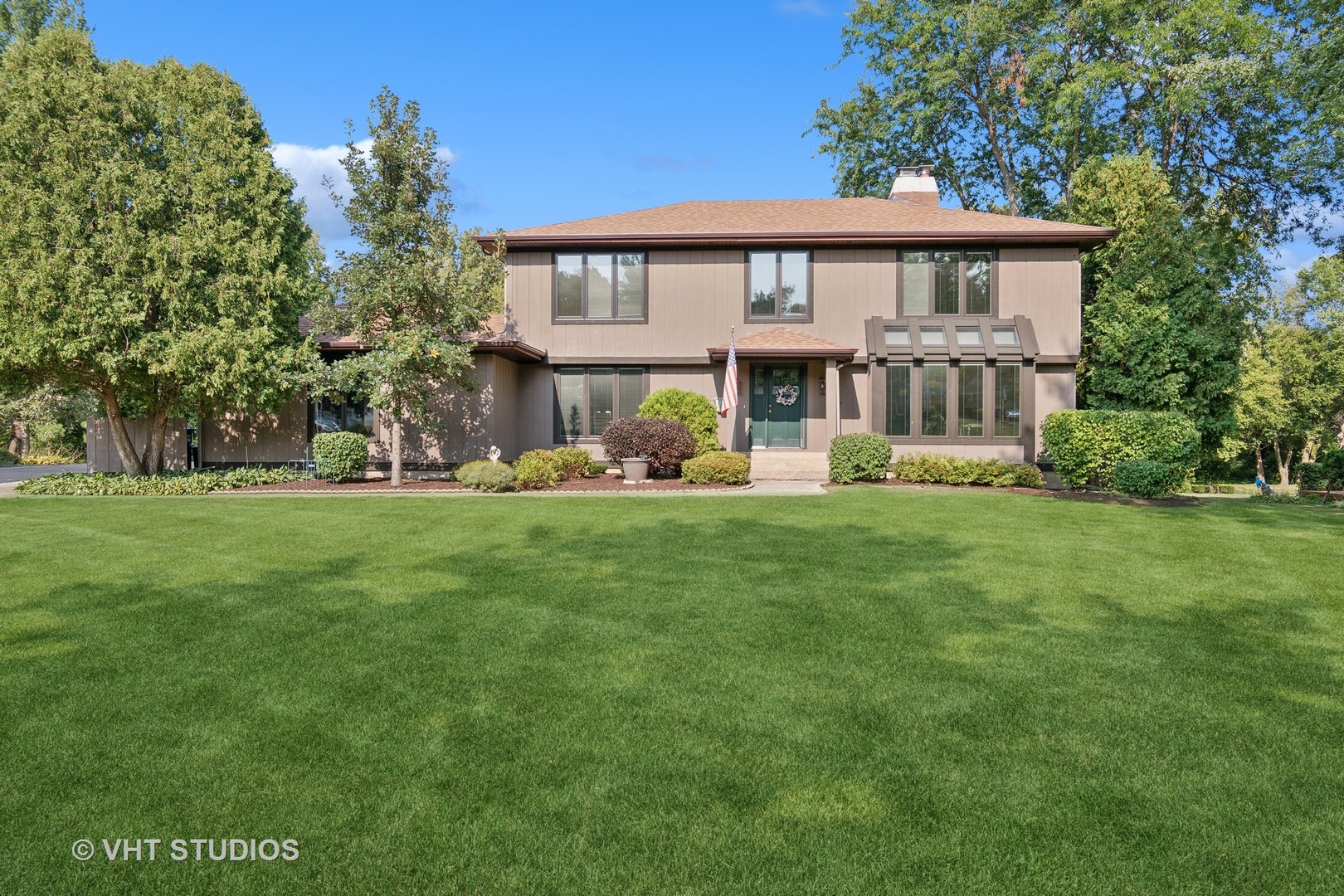 6n267 Woodland Drive, St. Charles, IL 60175