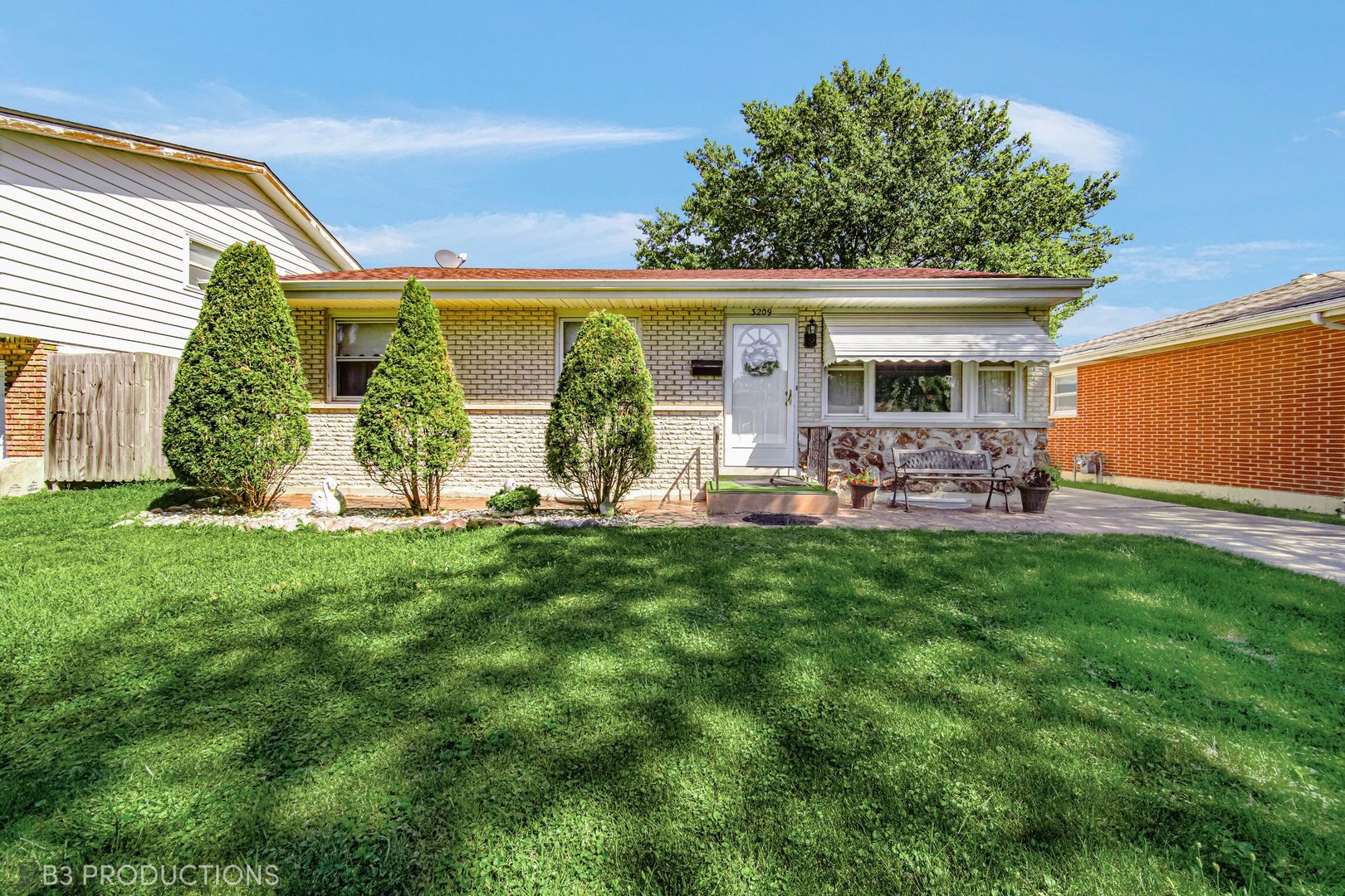 3209 Hopkins Street, Steger, IL 60475