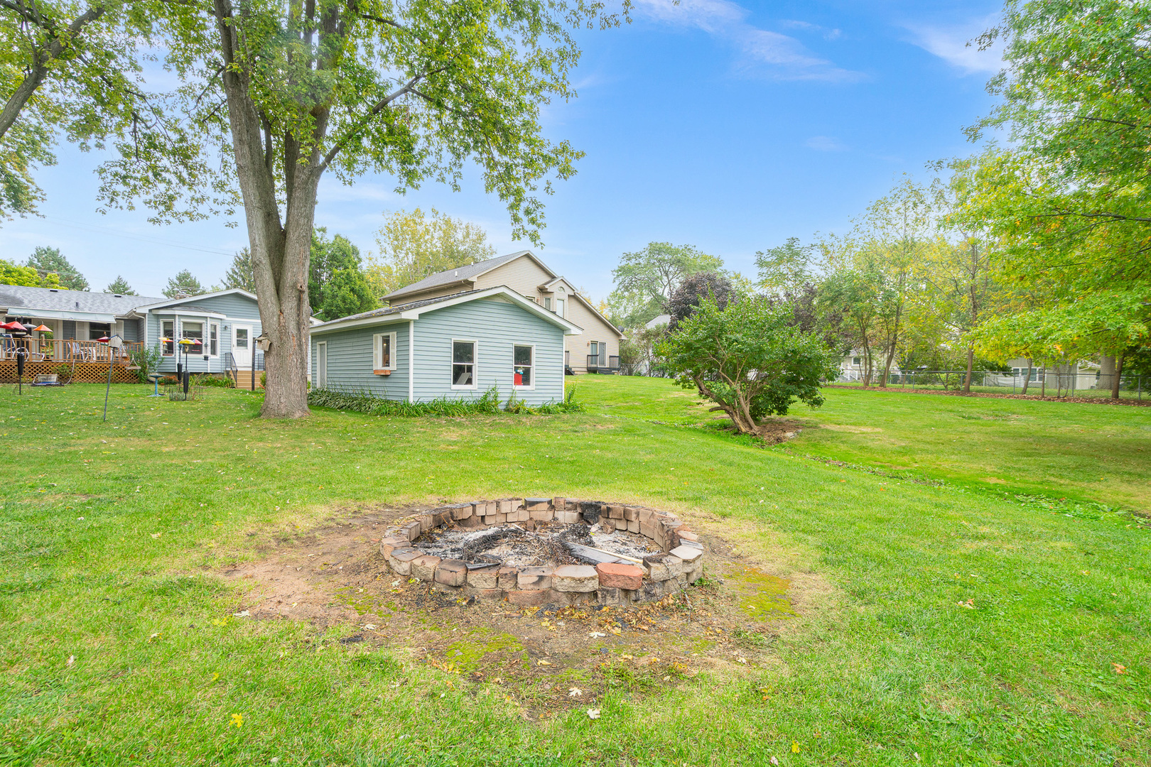 1111 Hart Road, Batavia, IL 60510