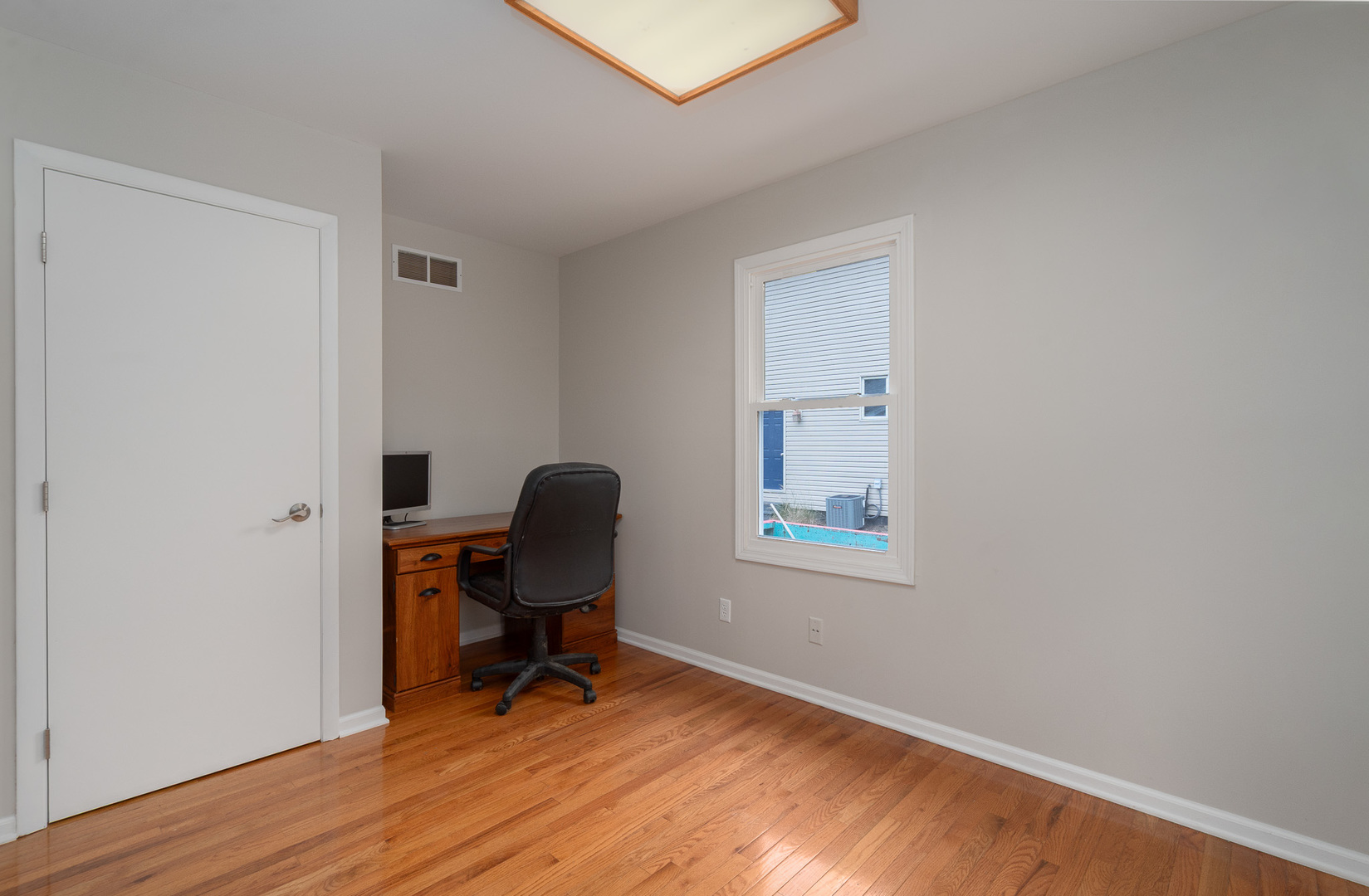 1111 Hart Road, Batavia, IL 60510