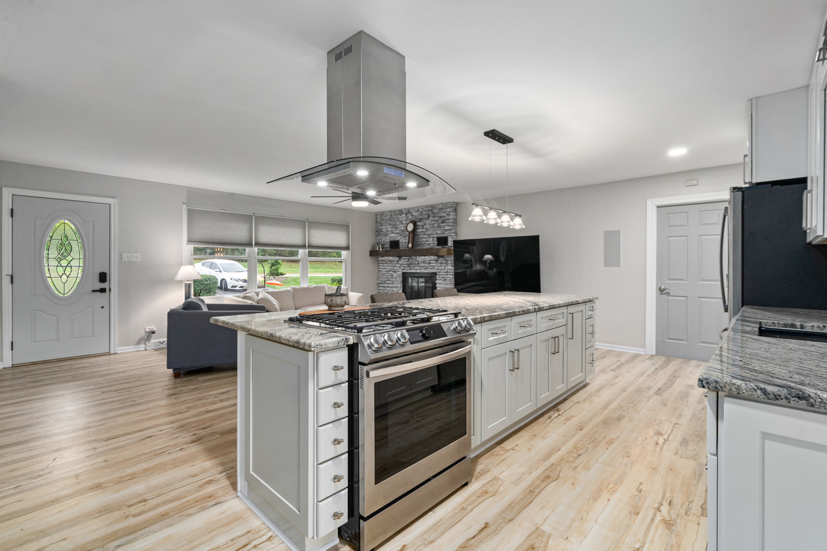 1111 Hart Road, Batavia, IL 60510