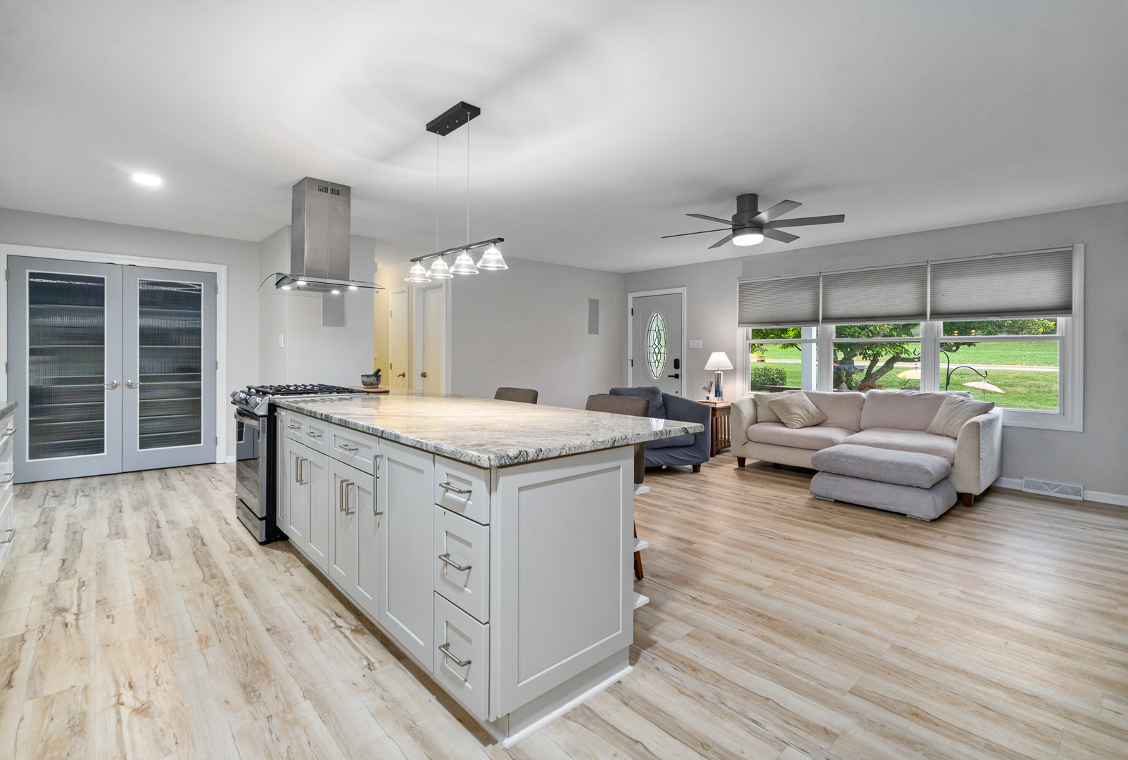 1111 Hart Road, Batavia, IL 60510