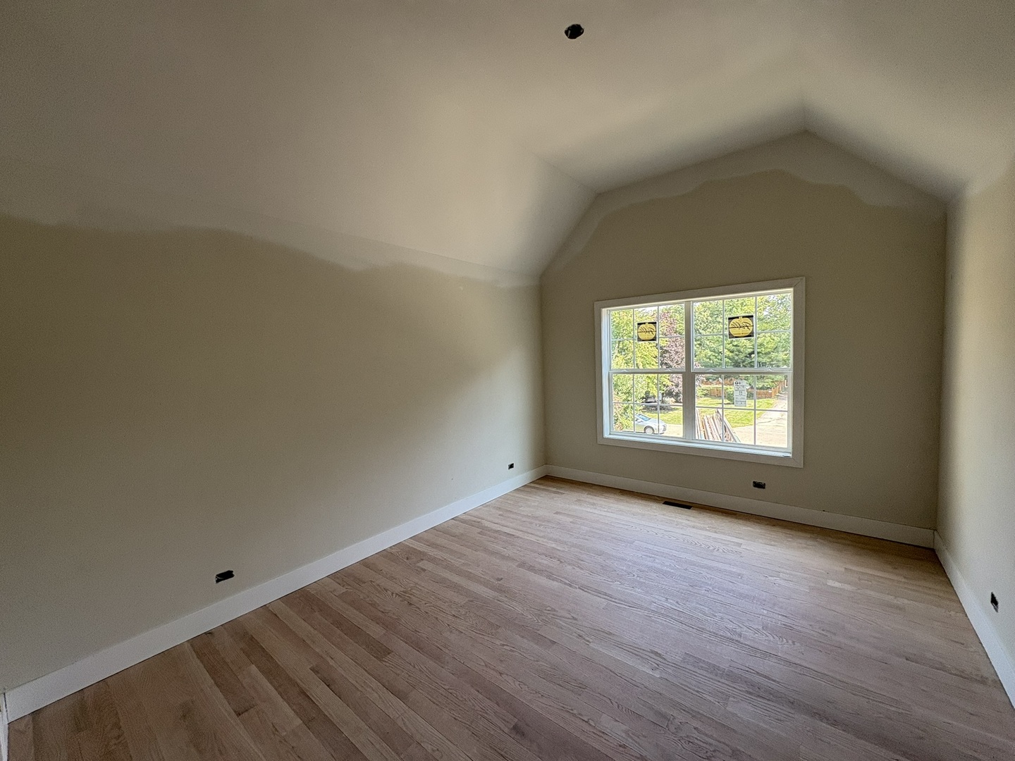 25W275 Doris Avenue, Carol Stream, IL 60188