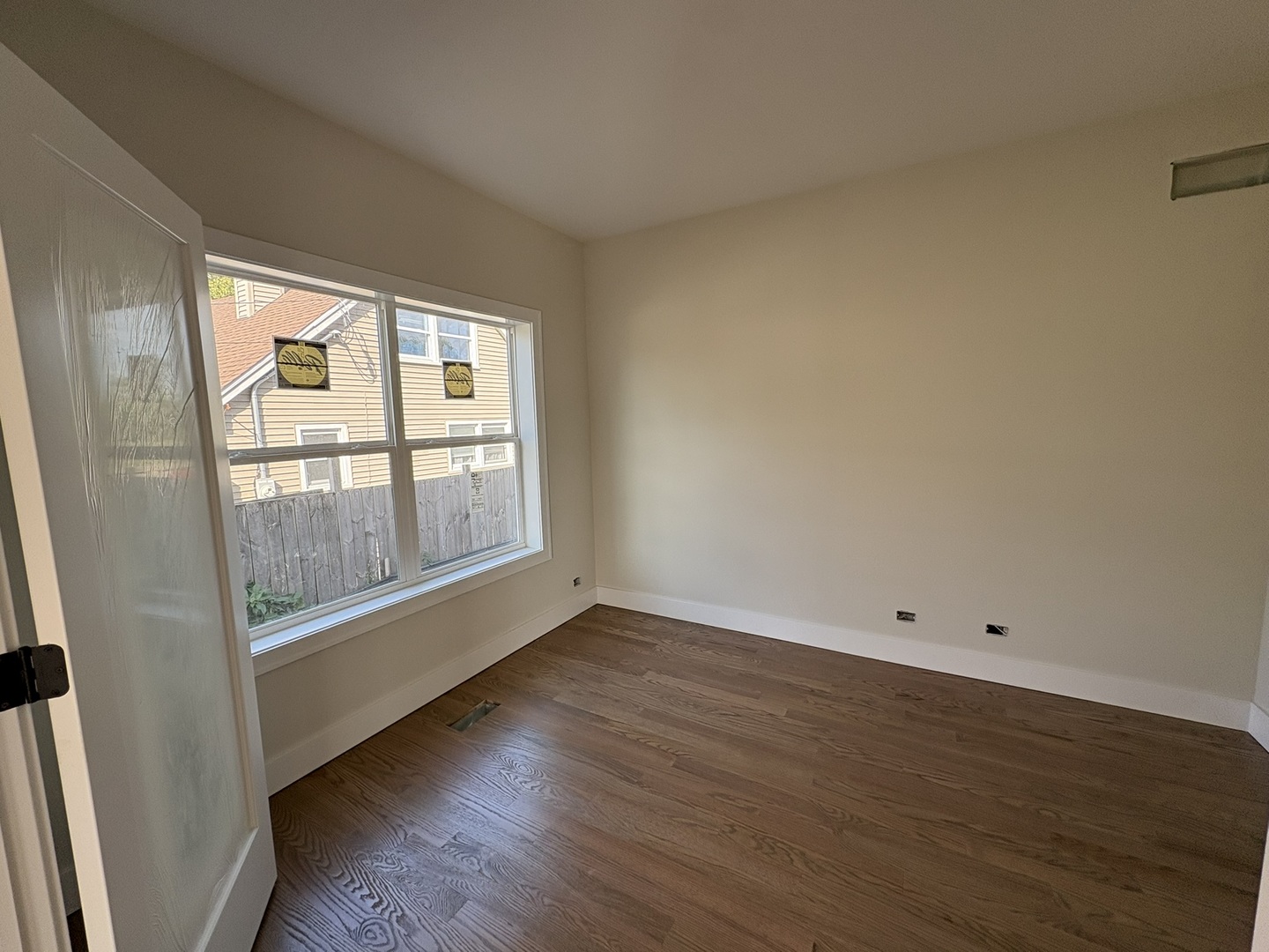 25W275 Doris Avenue, Carol Stream, IL 60188