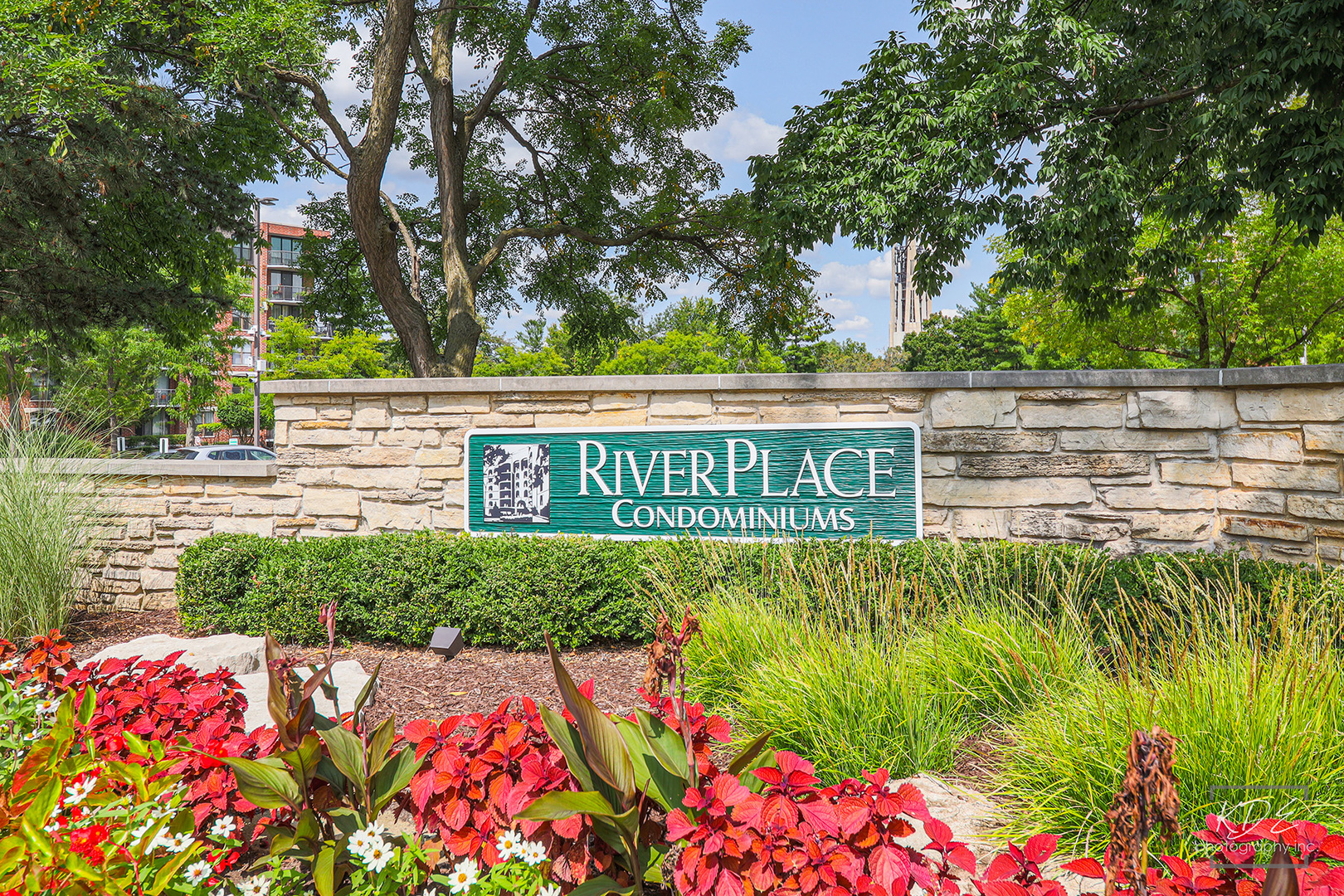 511 Aurora Avenue #619, Naperville, IL 60540