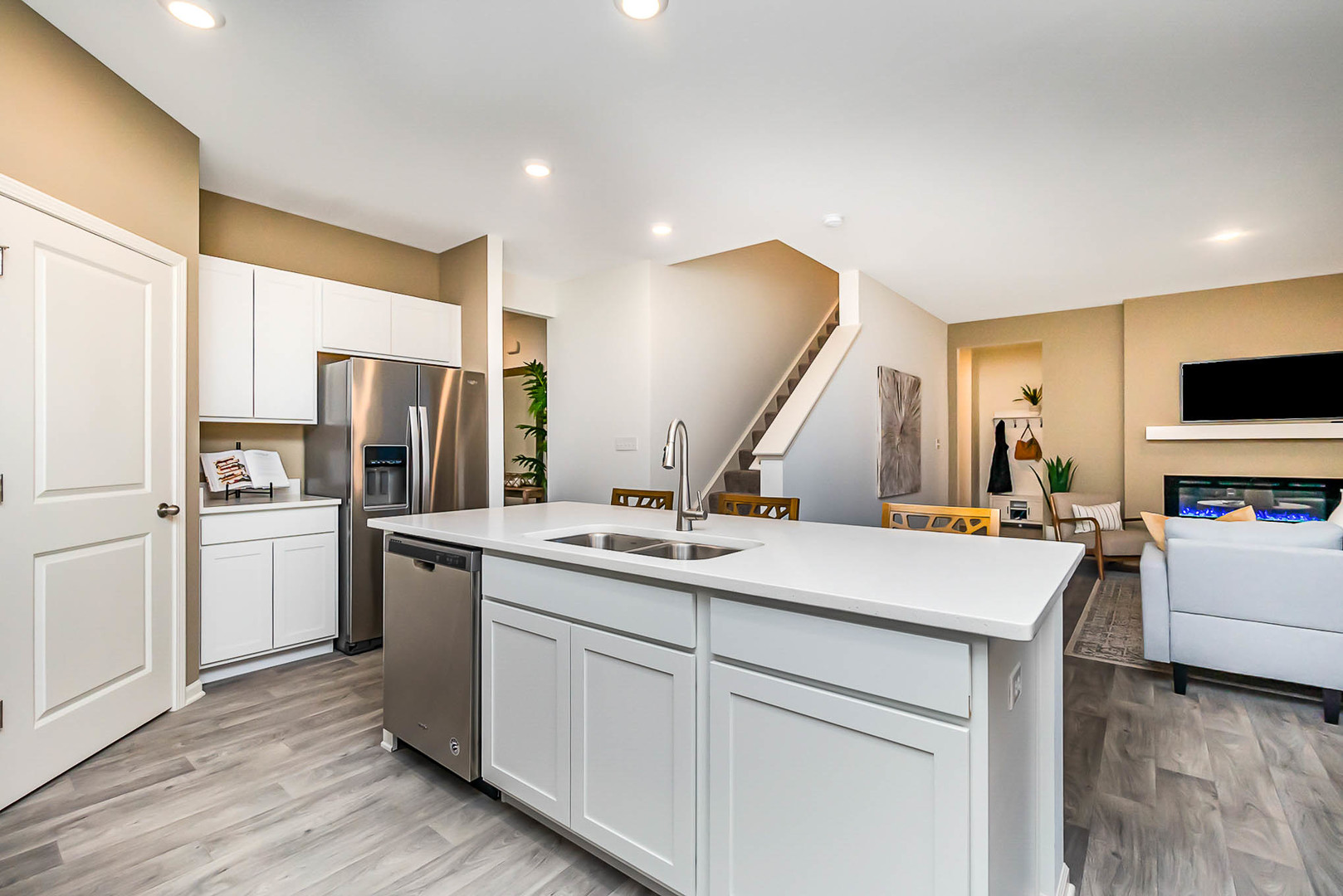 10543 Whitney Place, Crown Point, IN 46307