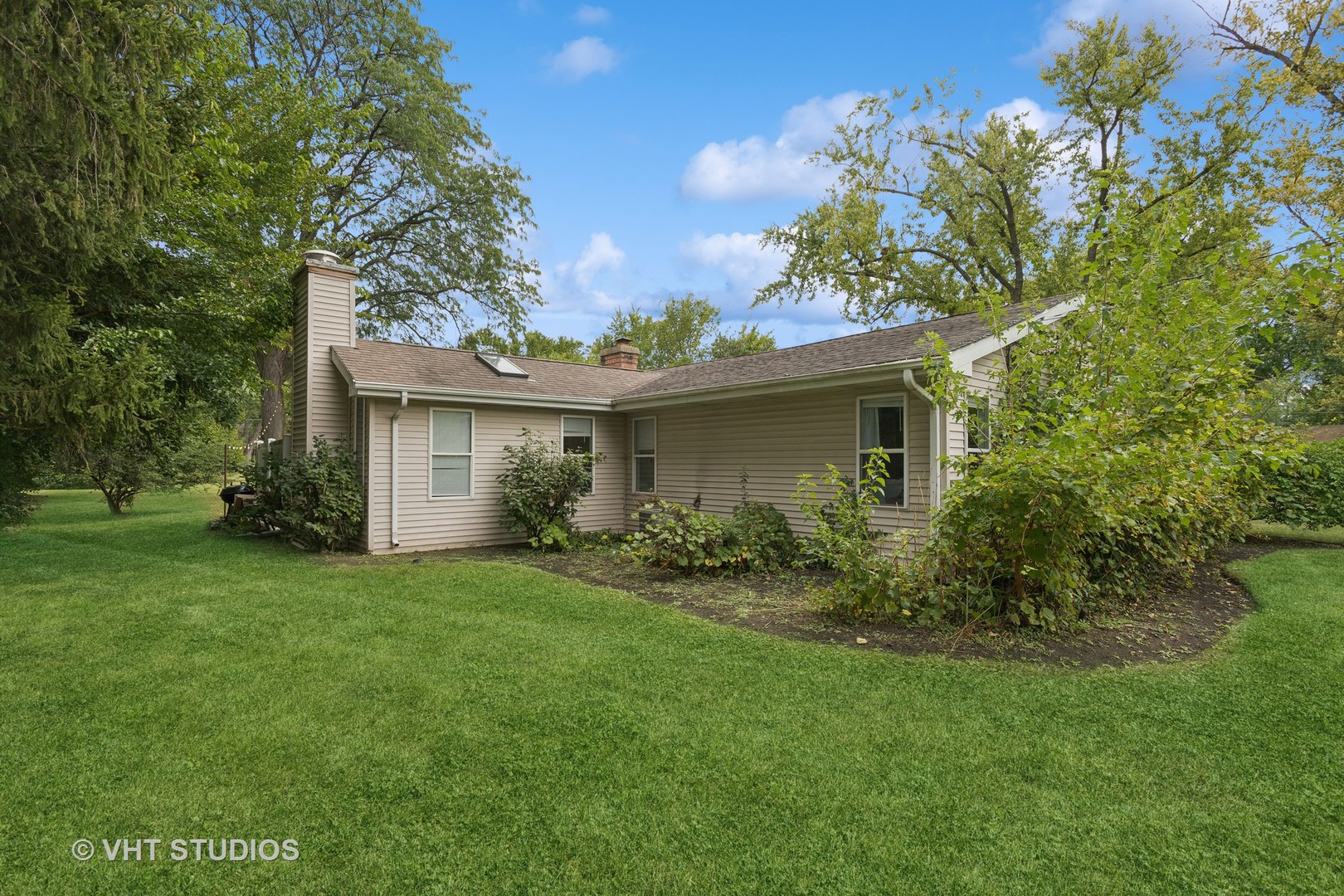 1750 W Thomas Street, Arlington Heights, IL 60004