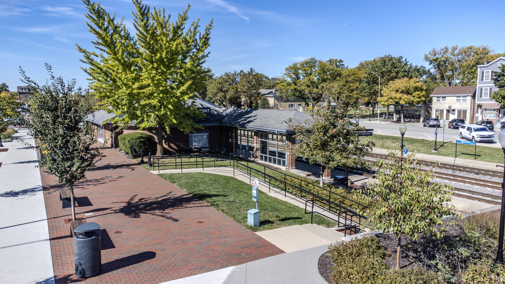 9 W Quincy Street #B, Westmont, IL 60559