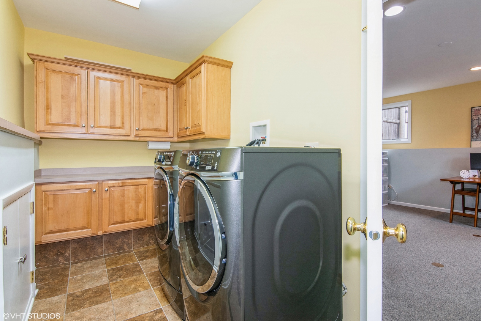 22W451 Birchwood Drive, Glen Ellyn, IL 60137