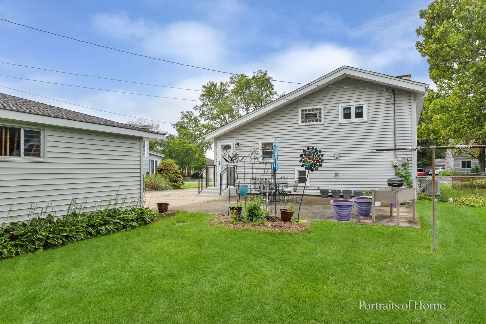 355 N Lincoln Avenue, Villa Park, IL 60181