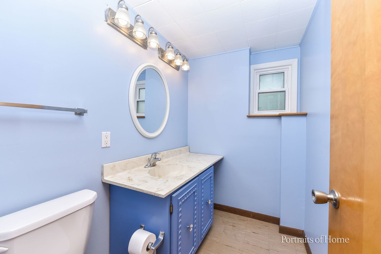 355 N Lincoln Avenue, Villa Park, IL 60181