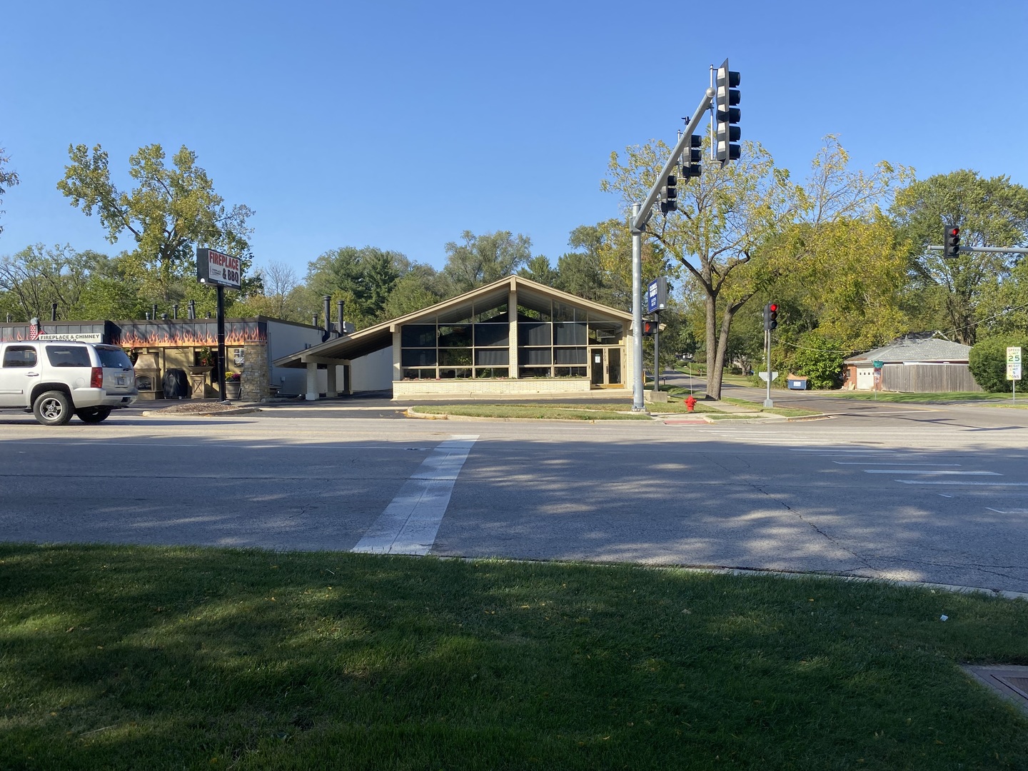 1700 Ogden Avenue, Lisle, IL 60532