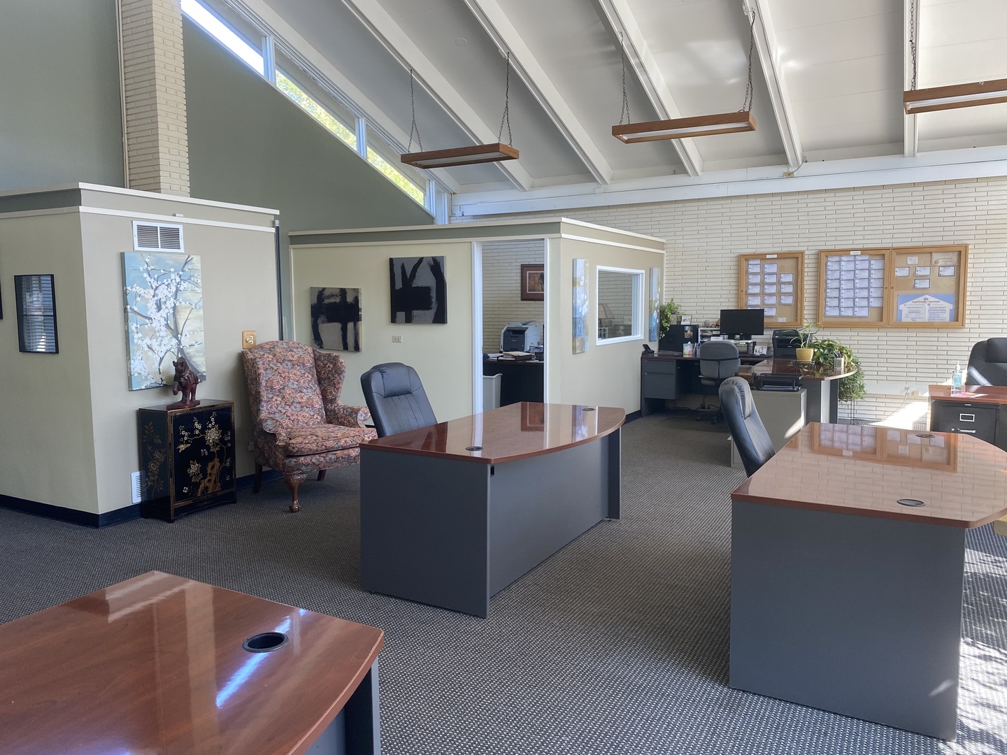 1700 Ogden Avenue, Lisle, IL 60532