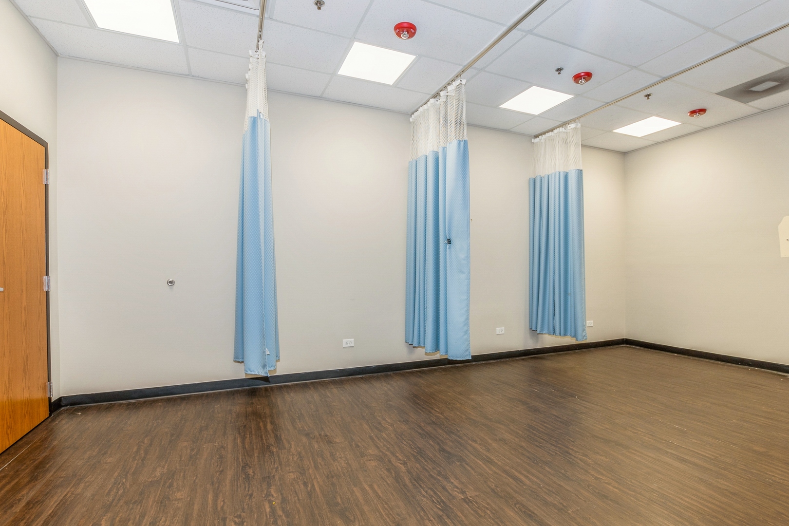 4815 W 95th Street, Oak Lawn, IL 60453