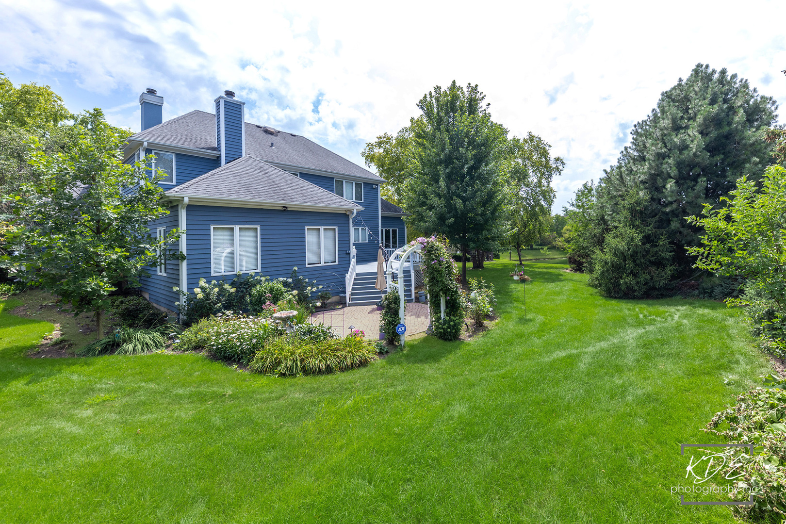 940 Burnham Court, Aurora, IL 60502