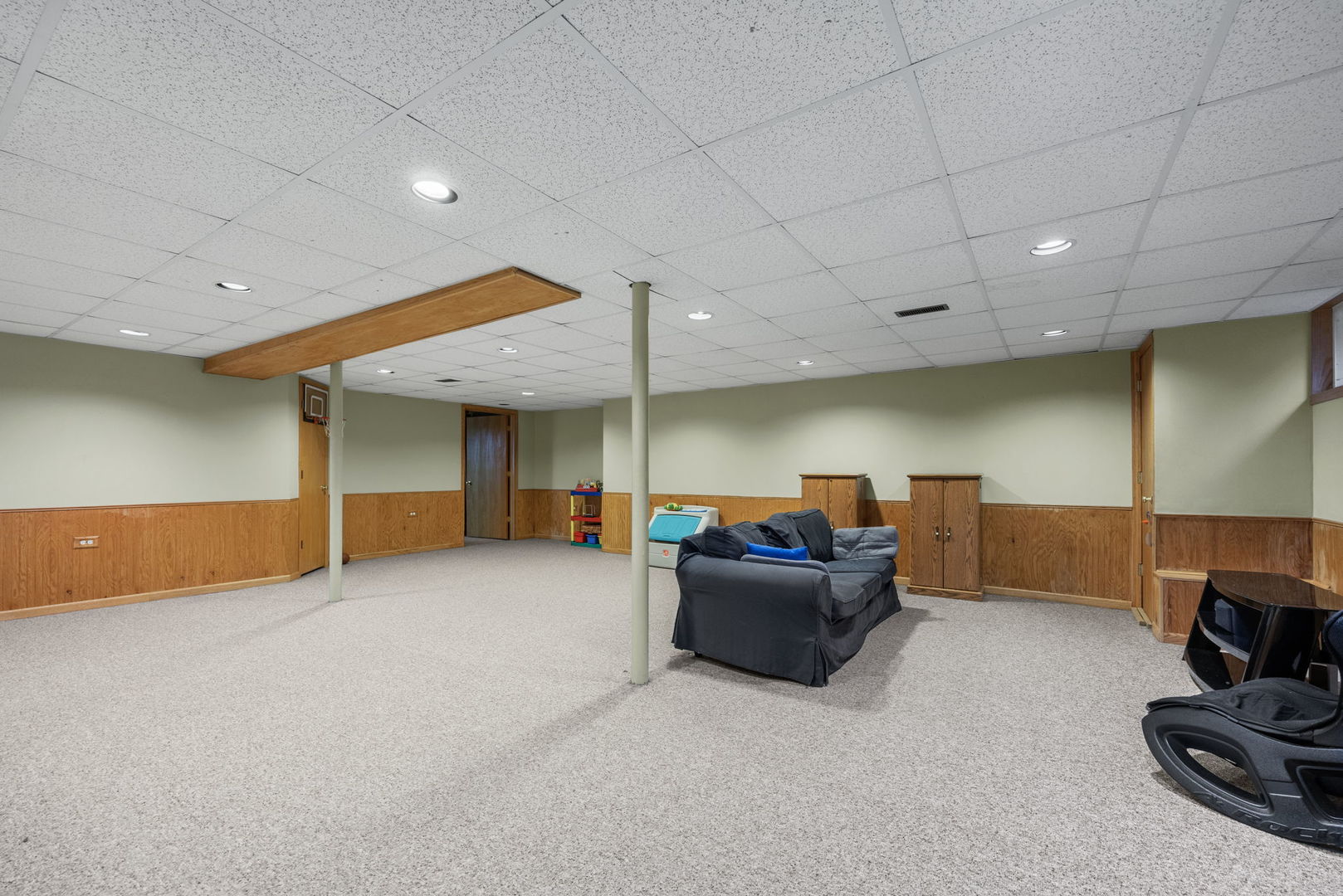 33 Forestview Lane, Aurora, IL 60502