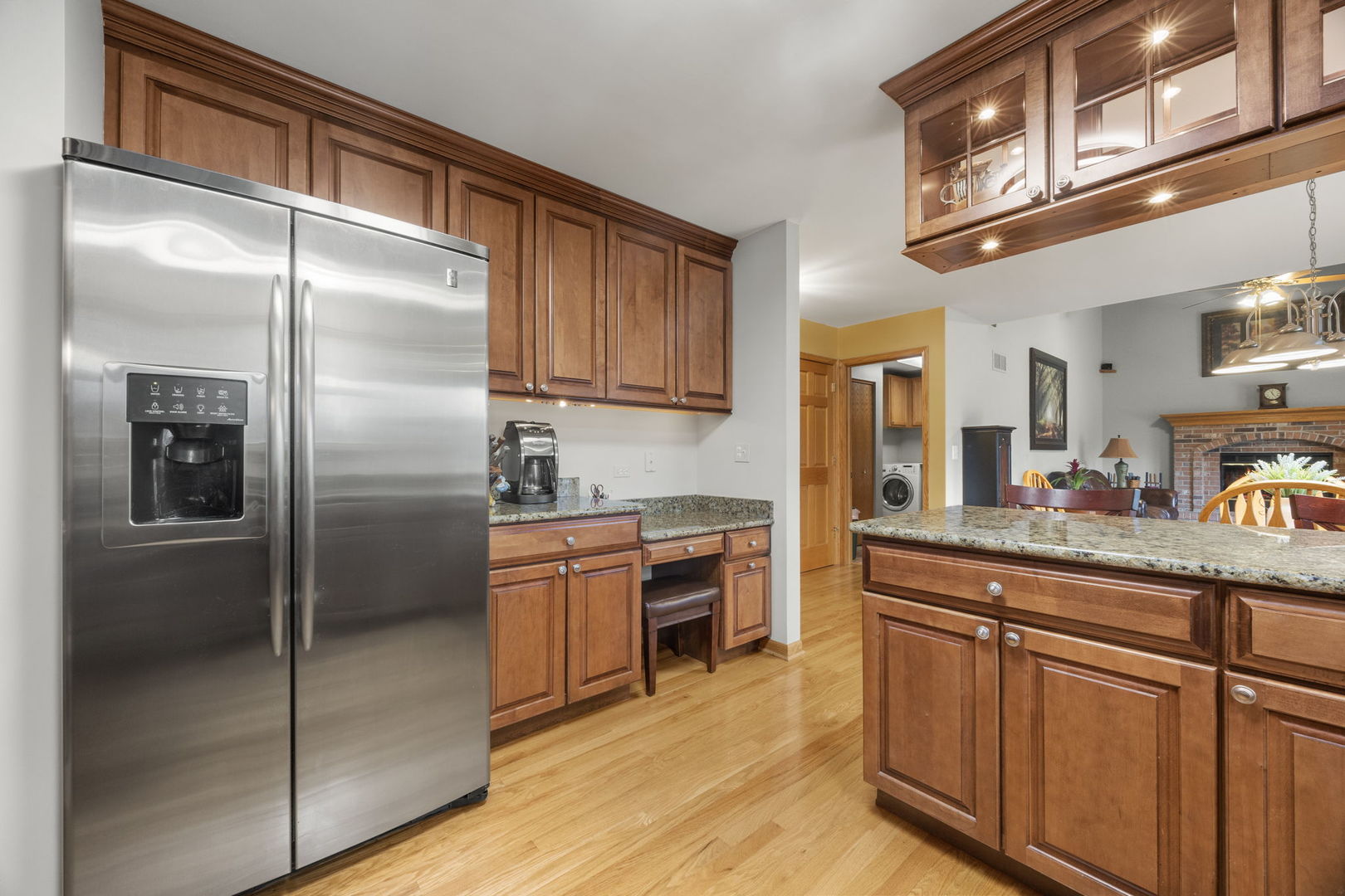 33 Forestview Lane, Aurora, IL 60502