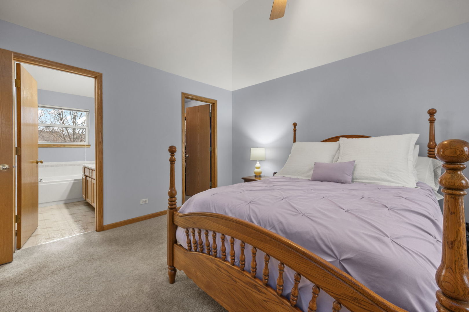 33 Forestview Lane, Aurora, IL 60502