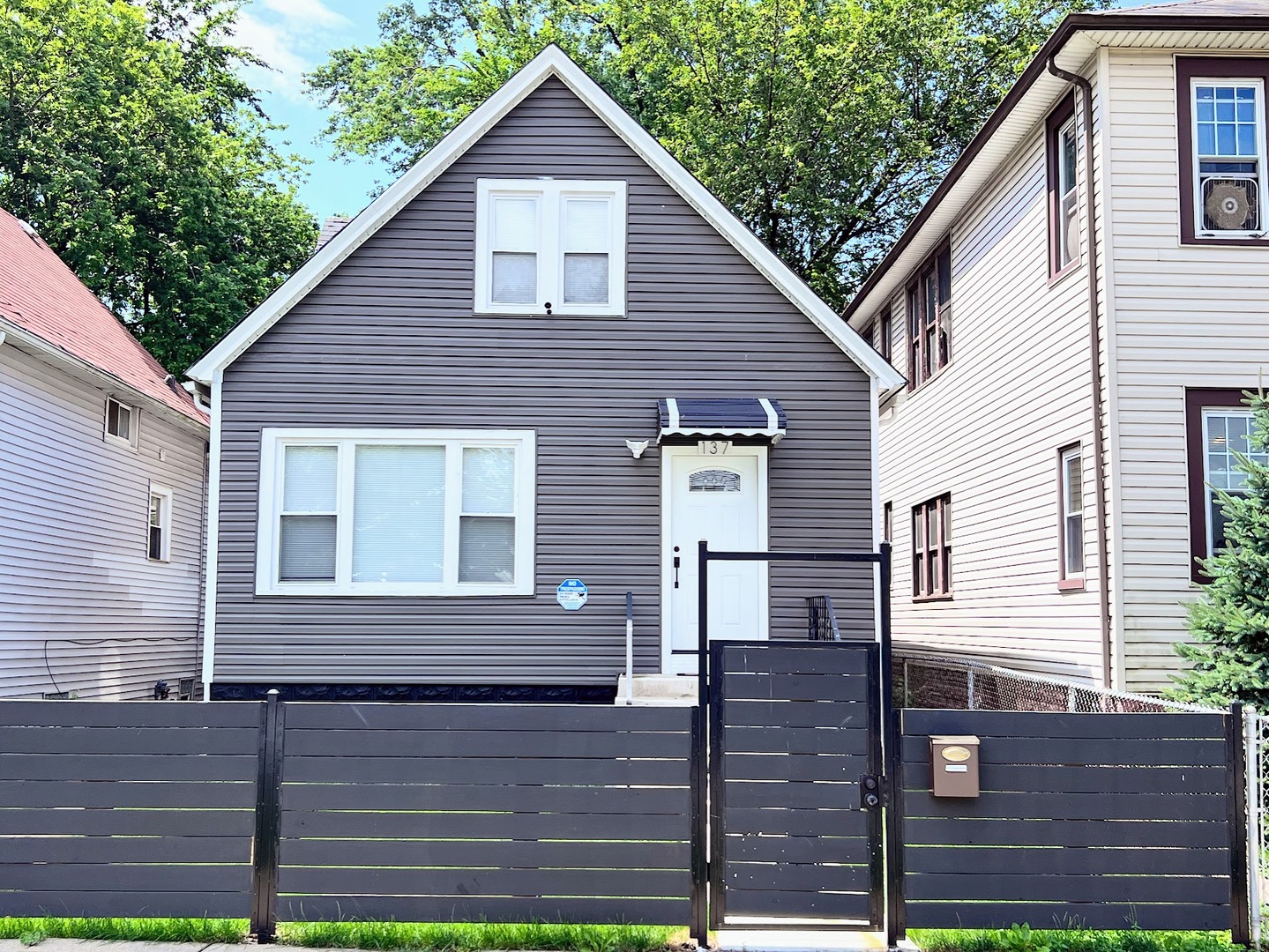 137 W 104th Place, Chicago, IL 60628