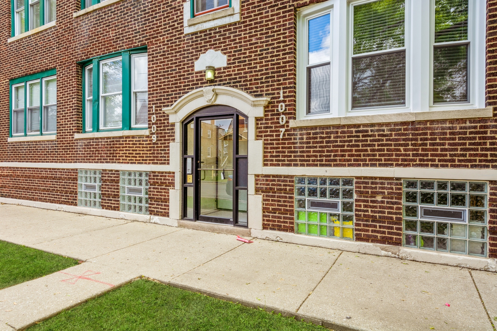 4954 W Augusta Boulevard #2, Chicago, IL 60651