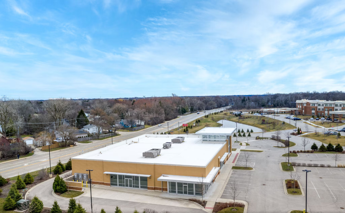 29380 Waukegan Road, Green Oaks, IL 60048
