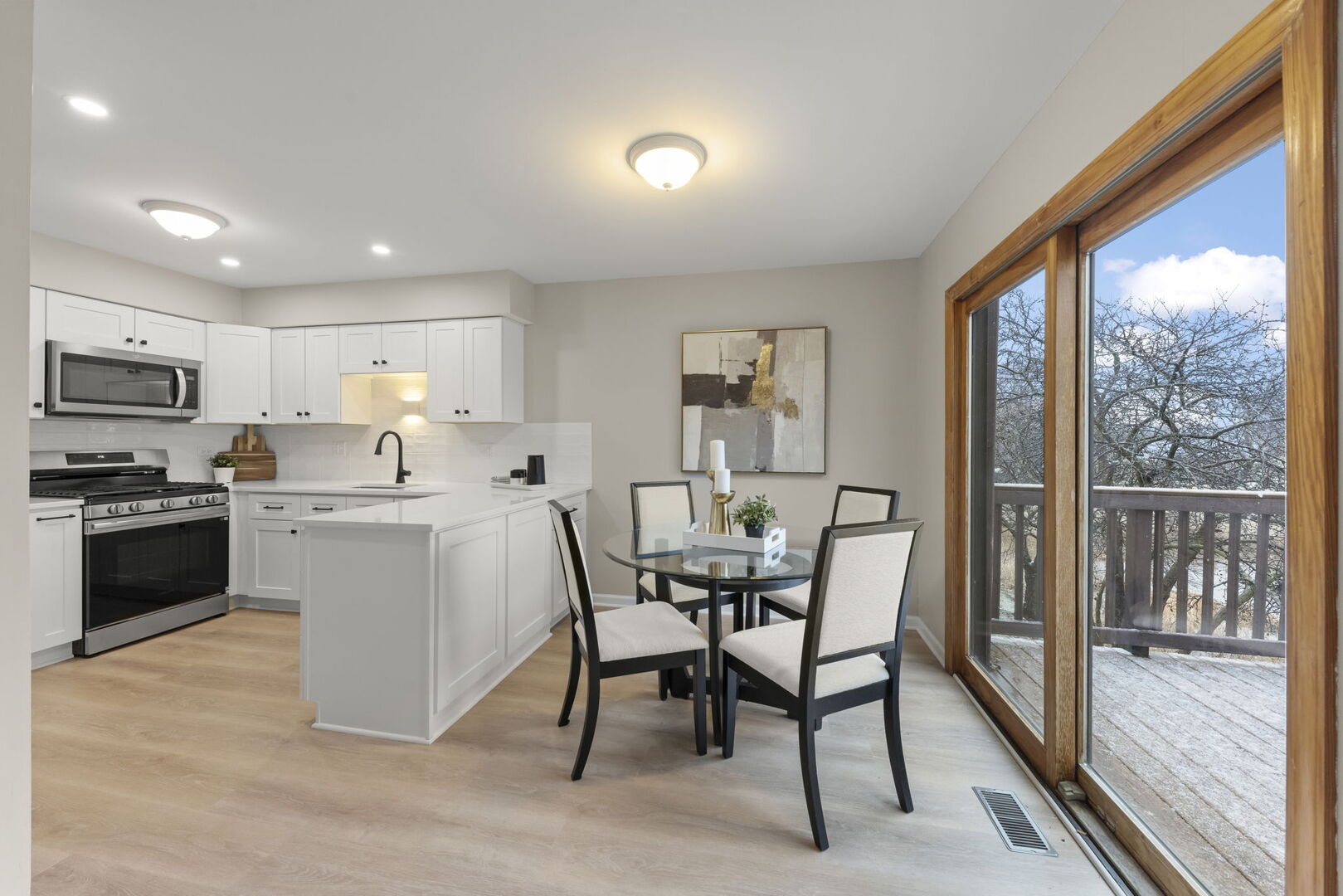 367 Juniper Tree Court, Hoffman Estates, IL 60169