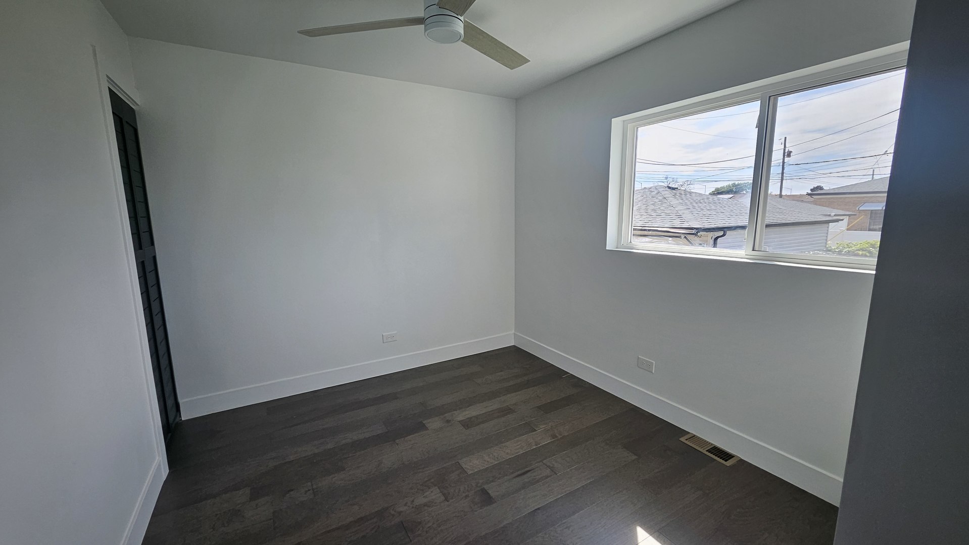 558 Escanaba Avenue, Calumet City, IL 60409