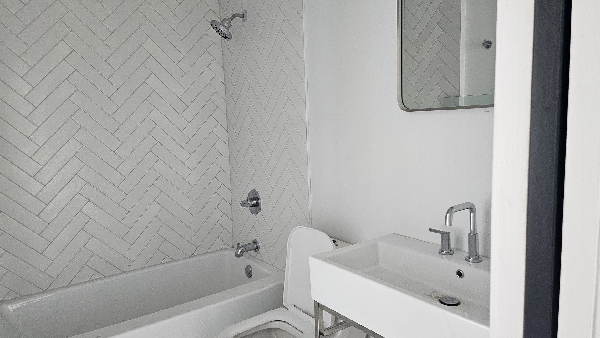 558 Escanaba Avenue, Calumet City, IL 60409