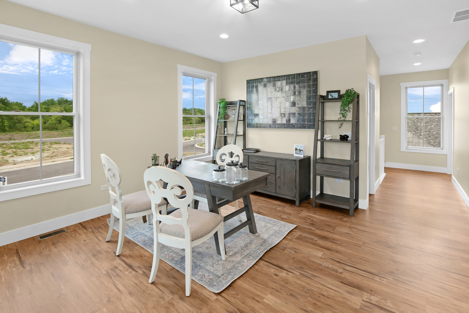 7 Willow Way, Ottawa, IL 61350