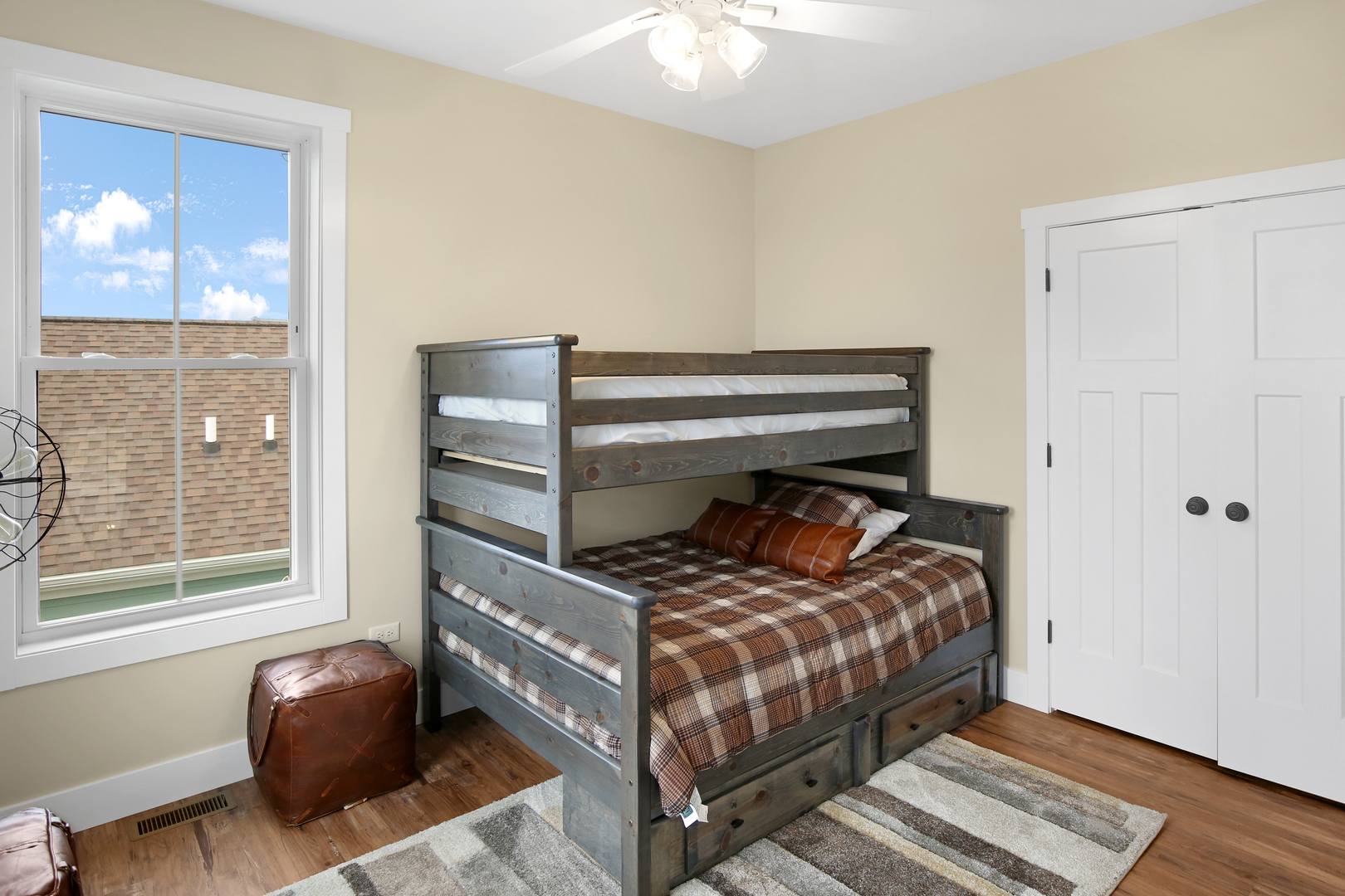 7 Willow Way, Ottawa, IL 61350