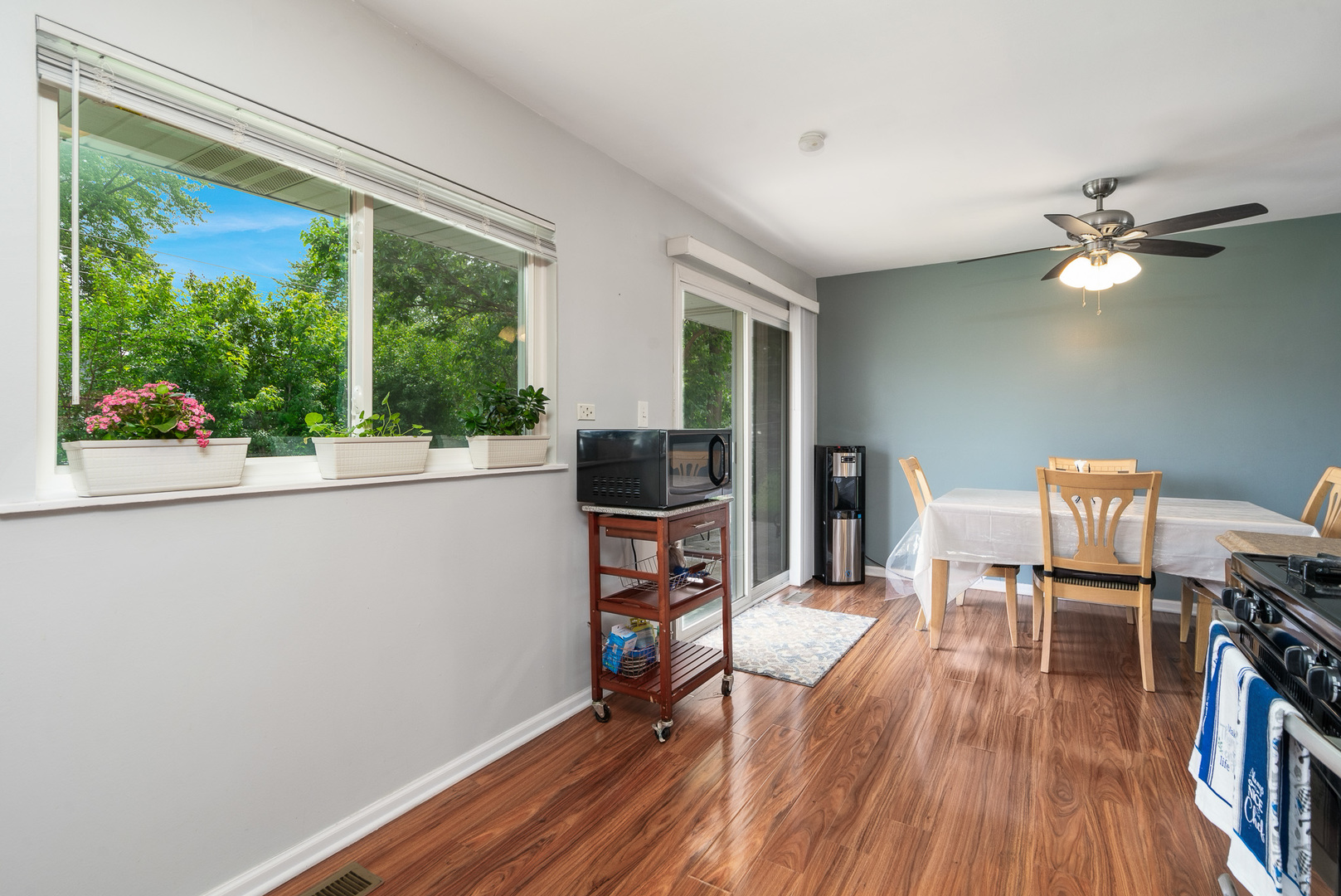 145 W Montana Avenue, Glendale Heights, IL 60139