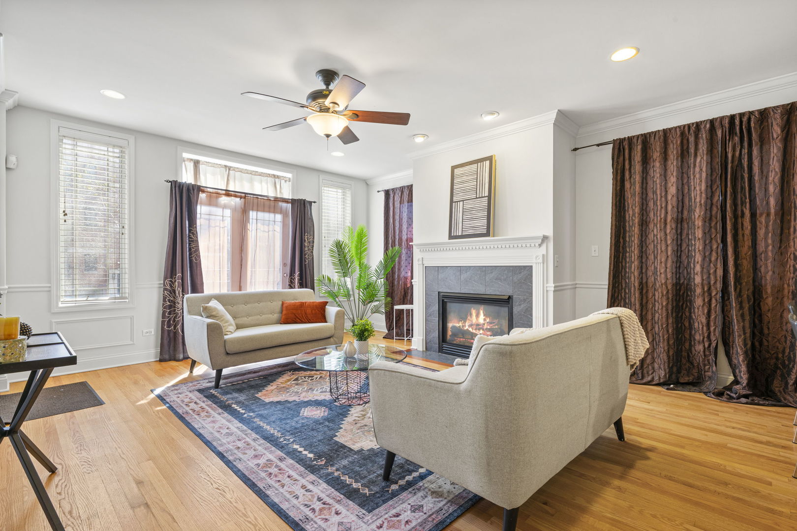 6832 S Cornell Avenue #1, Chicago, IL 60649