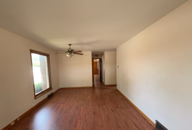 11101 S Ewing Avenue, Chicago, IL 60617