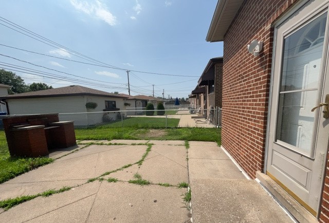 11101 S Ewing Avenue, Chicago, IL 60617