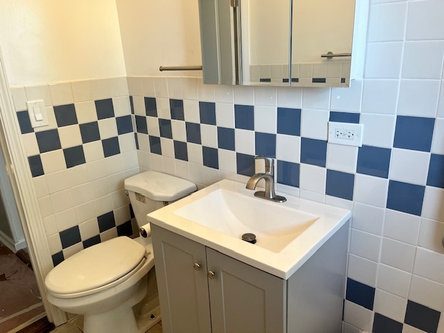 1709 16th Street, North Chicago, IL 60064