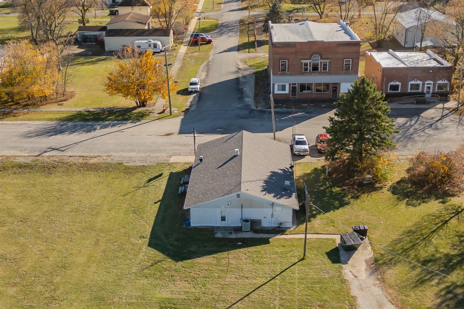 102 Center Street, Campus, IL 60920