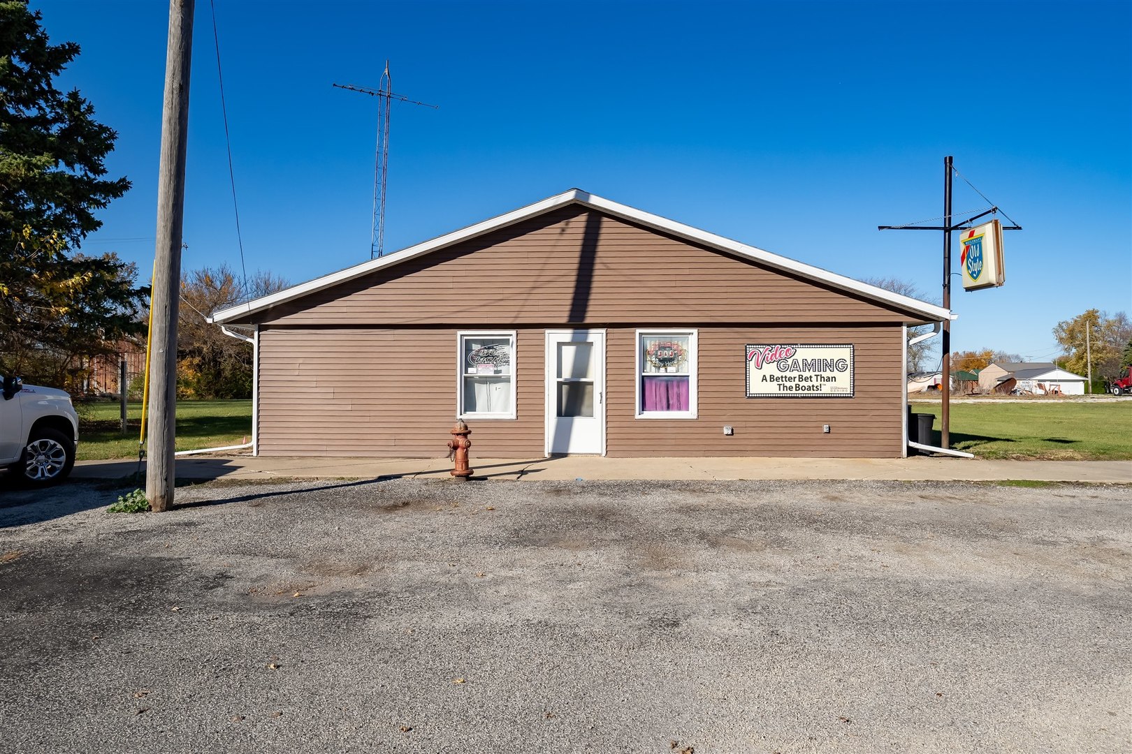 102 Center Street, Campus, IL 60920