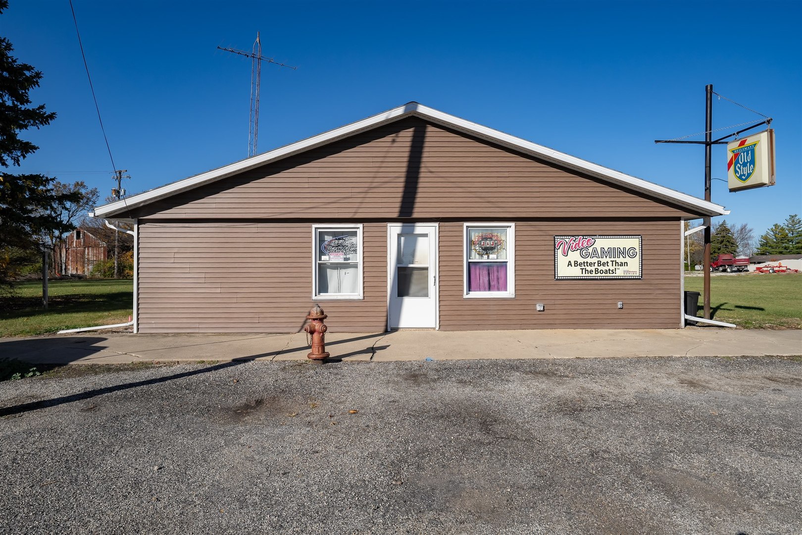 102 Center Street, Campus, IL 60920