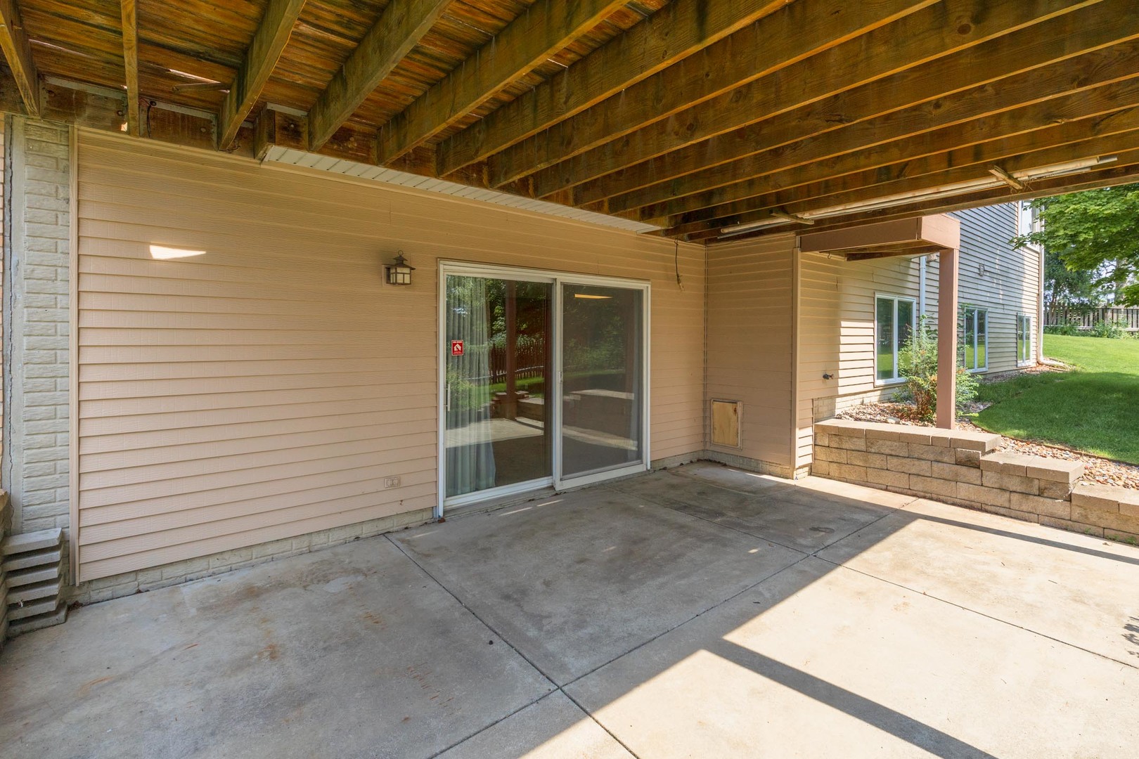 17 Smokey Court, Bloomington, IL 61704
