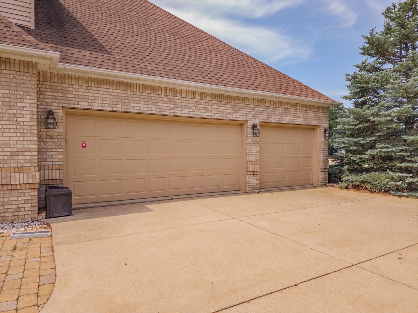 17 Smokey Court, Bloomington, IL 61704