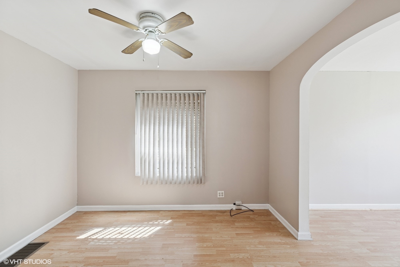 1242 E 98th Street, Chicago, IL 60628