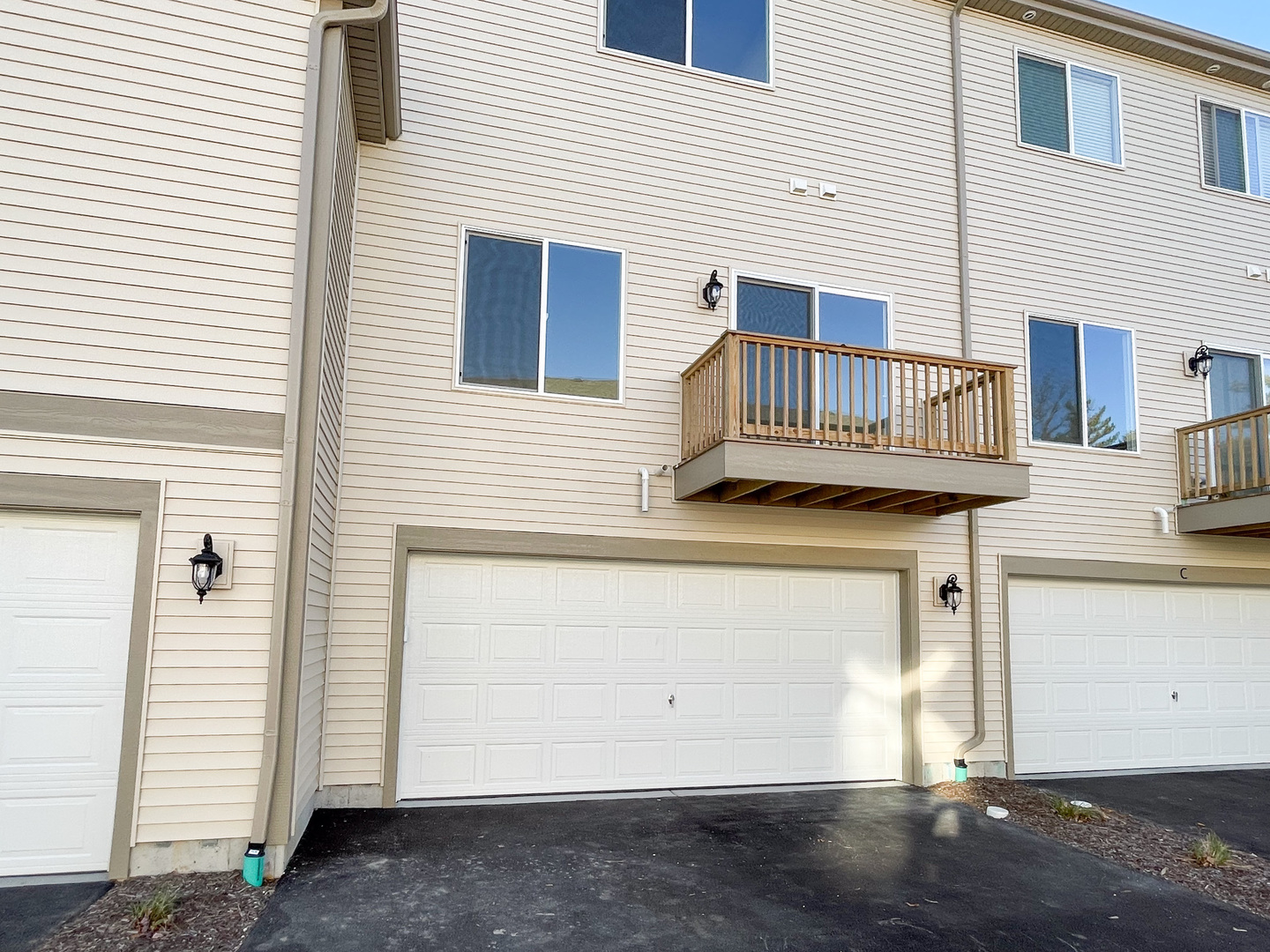 235 Regency Court #B, Wauconda, IL 60084