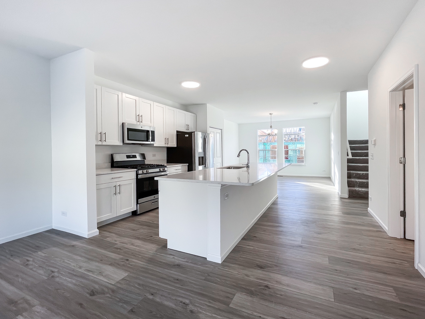 235 Regency Court #B, Wauconda, IL 60084