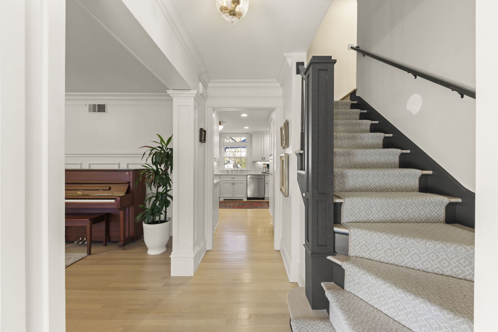 297 Van Damin Avenue, Glen Ellyn, IL 60137