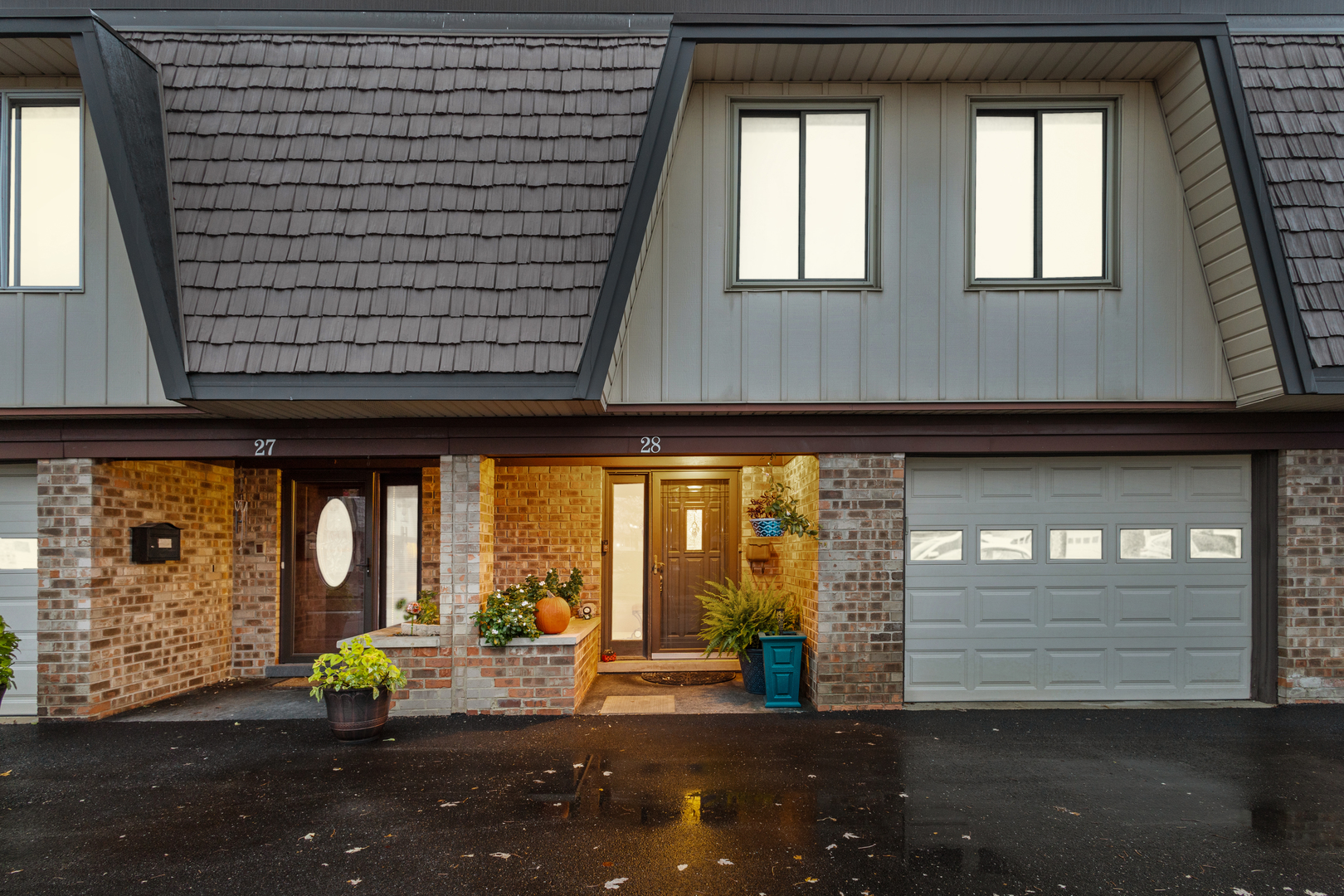 28 Cour D Alene, Palos Hills, IL 60465