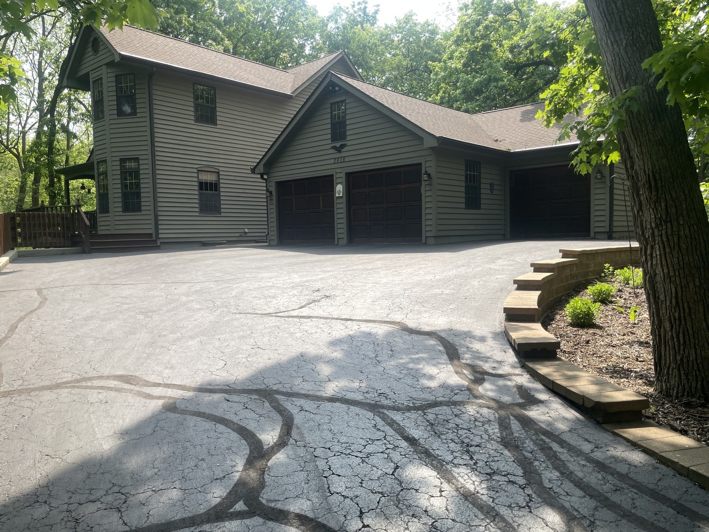 2418 Bennington Lane, McHenry, IL 60050