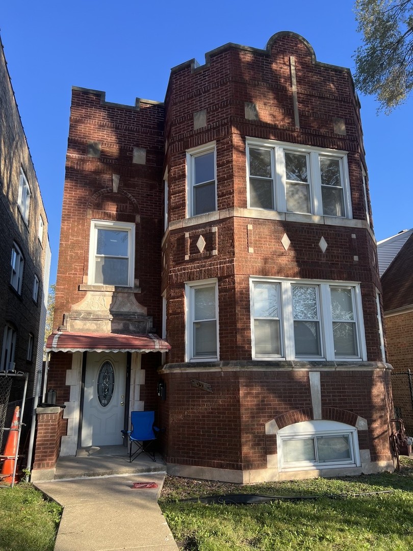 10517 S Indiana Avenue #2, Chicago, IL 60628