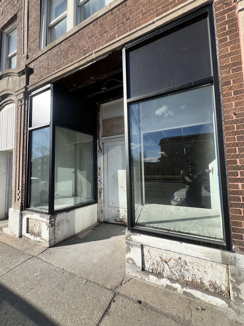 5000 W 16th Street, Cicero, IL 60804