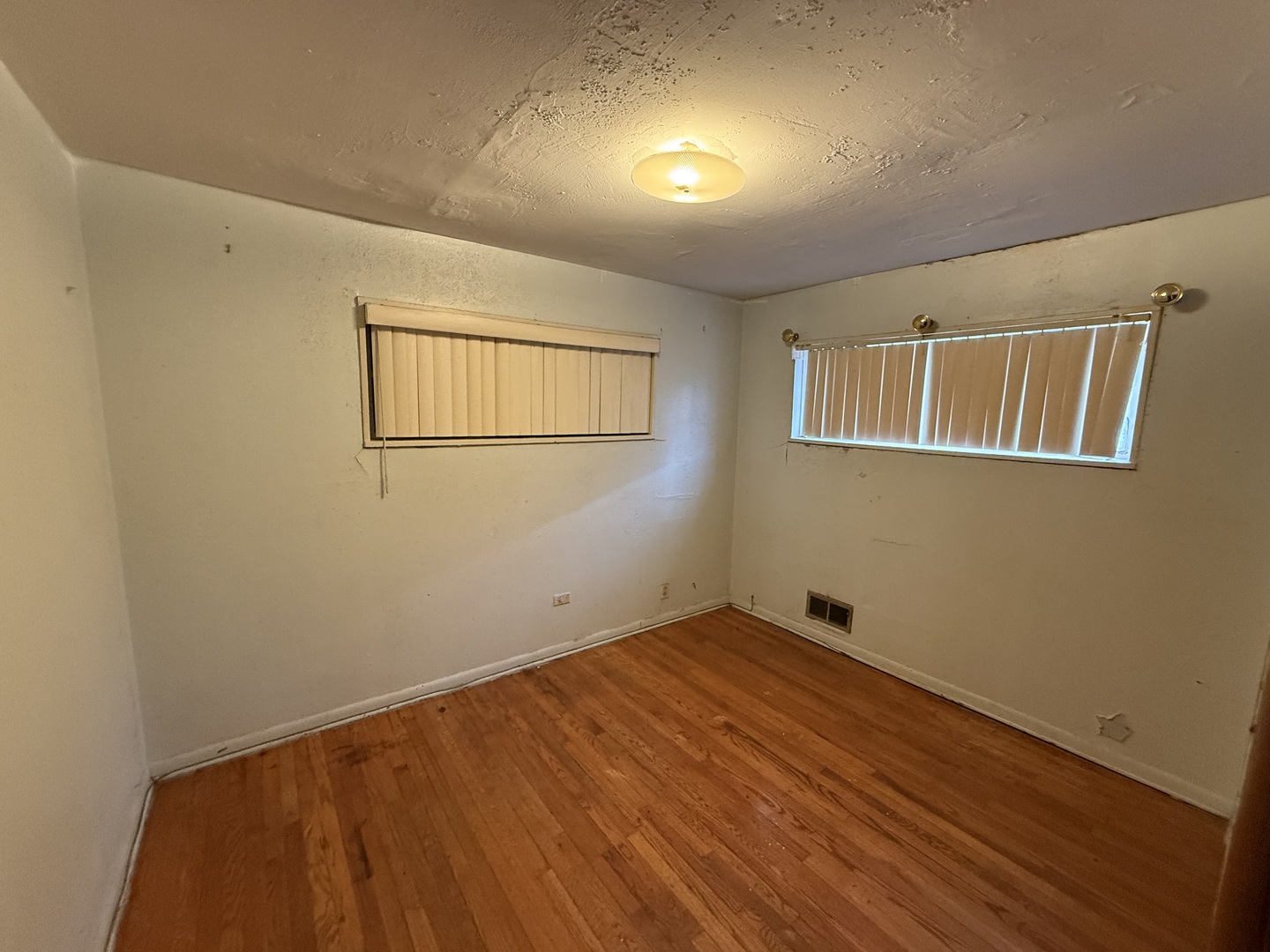 15311 Winchester Avenue, Harvey, IL 60426