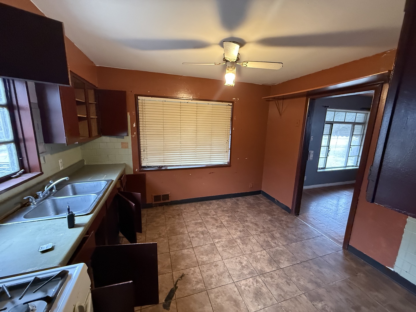 15311 Winchester Avenue, Harvey, IL 60426